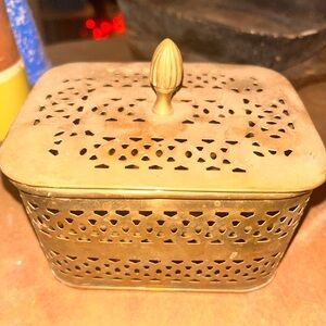 Vintage 1960’s era Brass Tricket box/cricket box